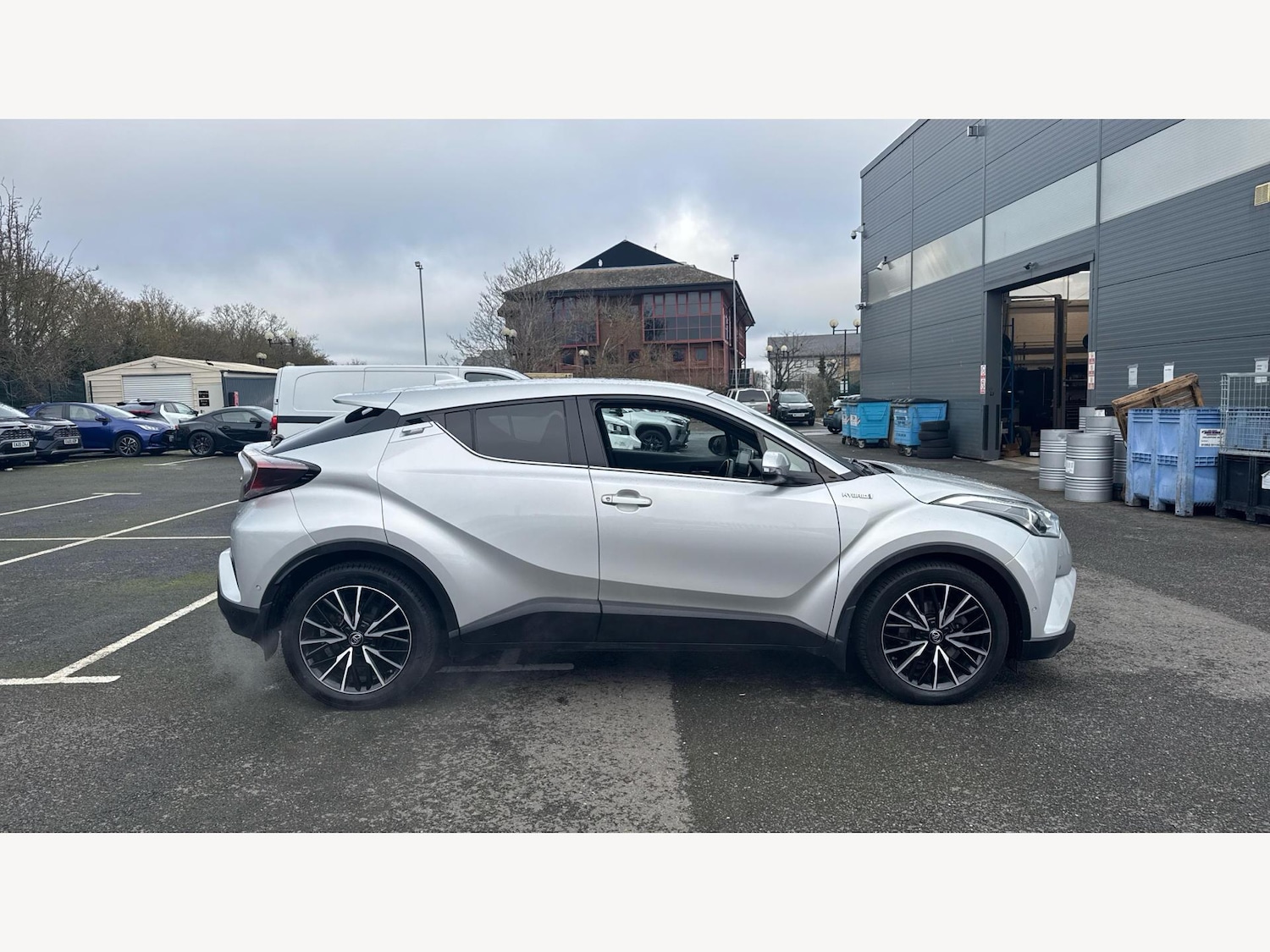 Used Toyota C-HR 2019 for sale - 77175167: Photo 18
