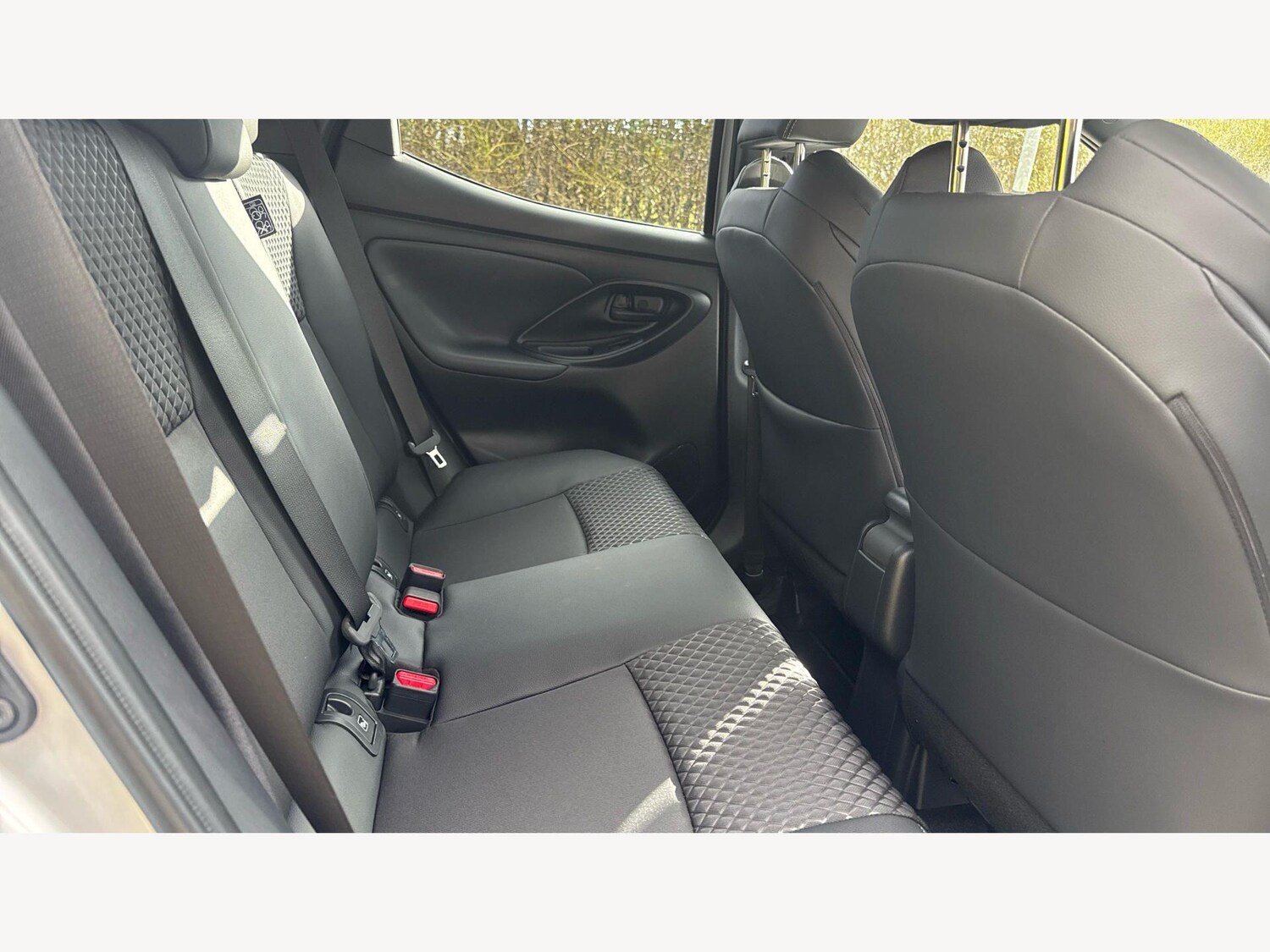 Used Toyota Yaris 2025 for sale - 77909032: Photo 14