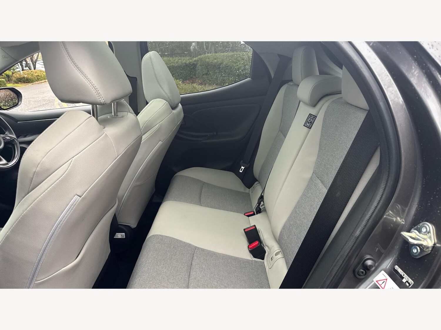 Used Toyota Yaris for sale - 77497438: Photo 15