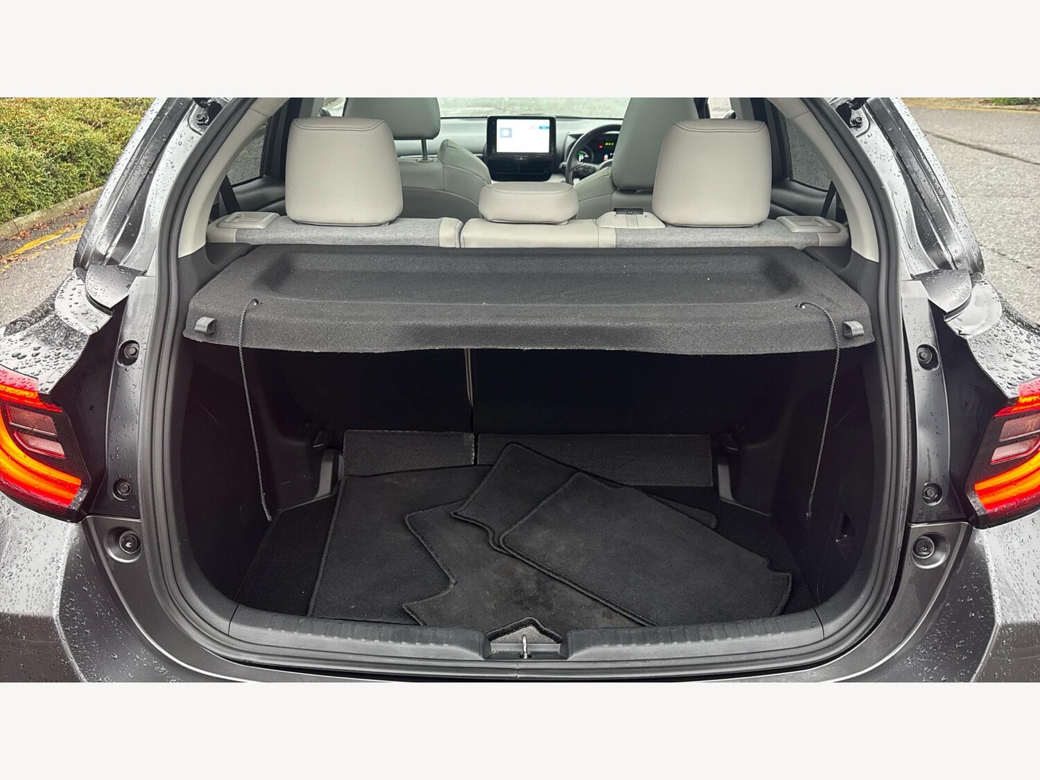 Used Toyota Yaris for sale - 77497438: Photo 16