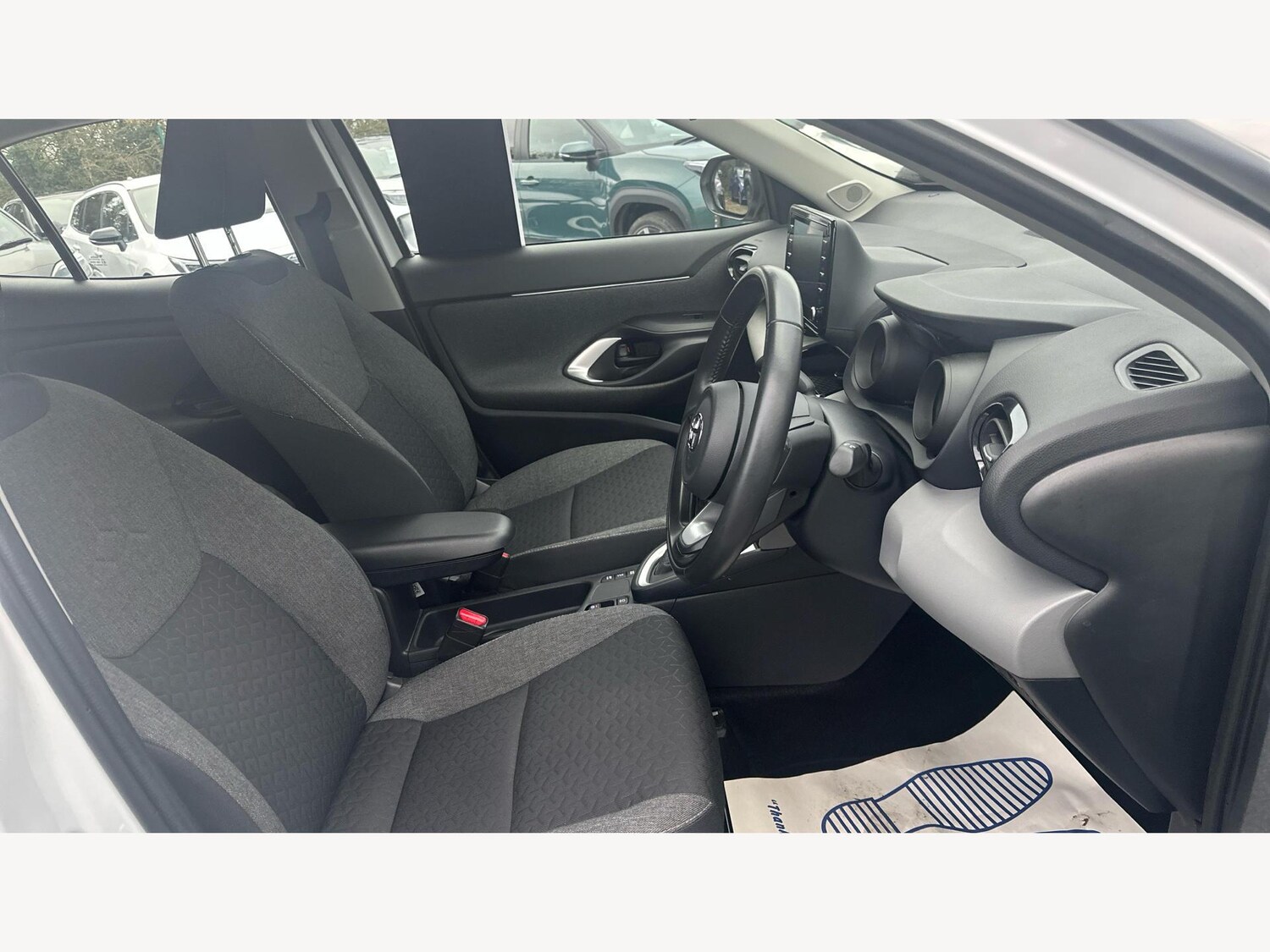 Used Toyota Yaris Cross 2022 for sale - 77060123: Photo 13