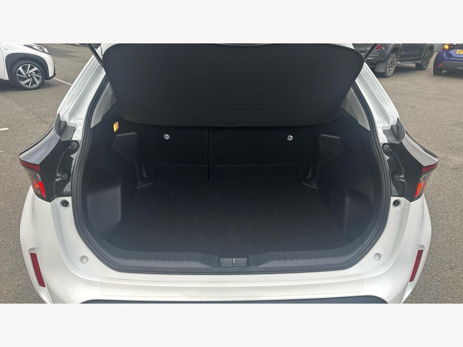 Used Toyota Yaris Cross 2022 for sale - 77060123: Photo 16