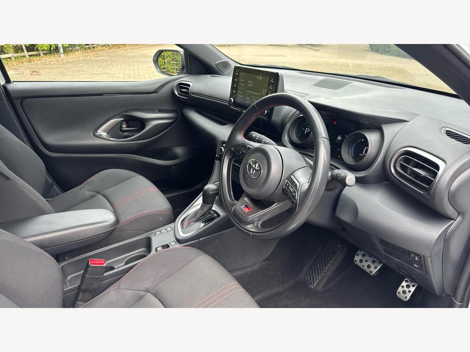 Used Toyota Yaris 2023 for sale - 76644645: Photo 13