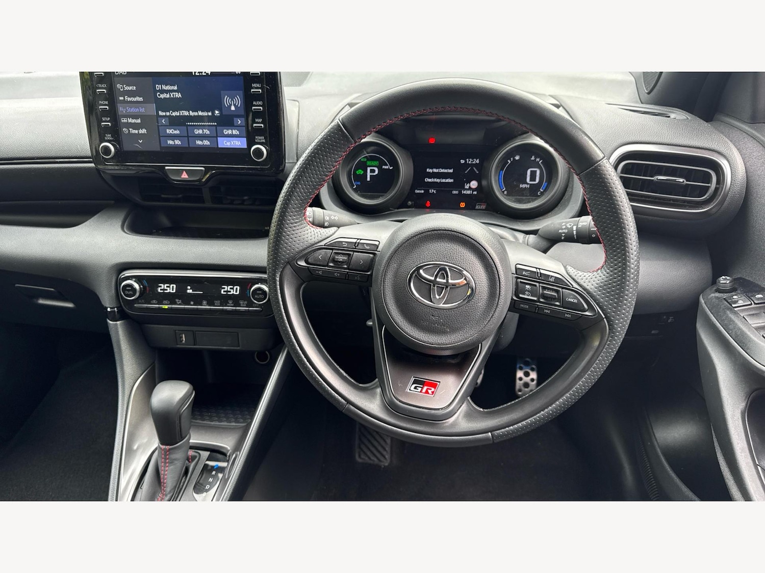 Used Toyota Yaris 2023 for sale - 76644645: Photo 8