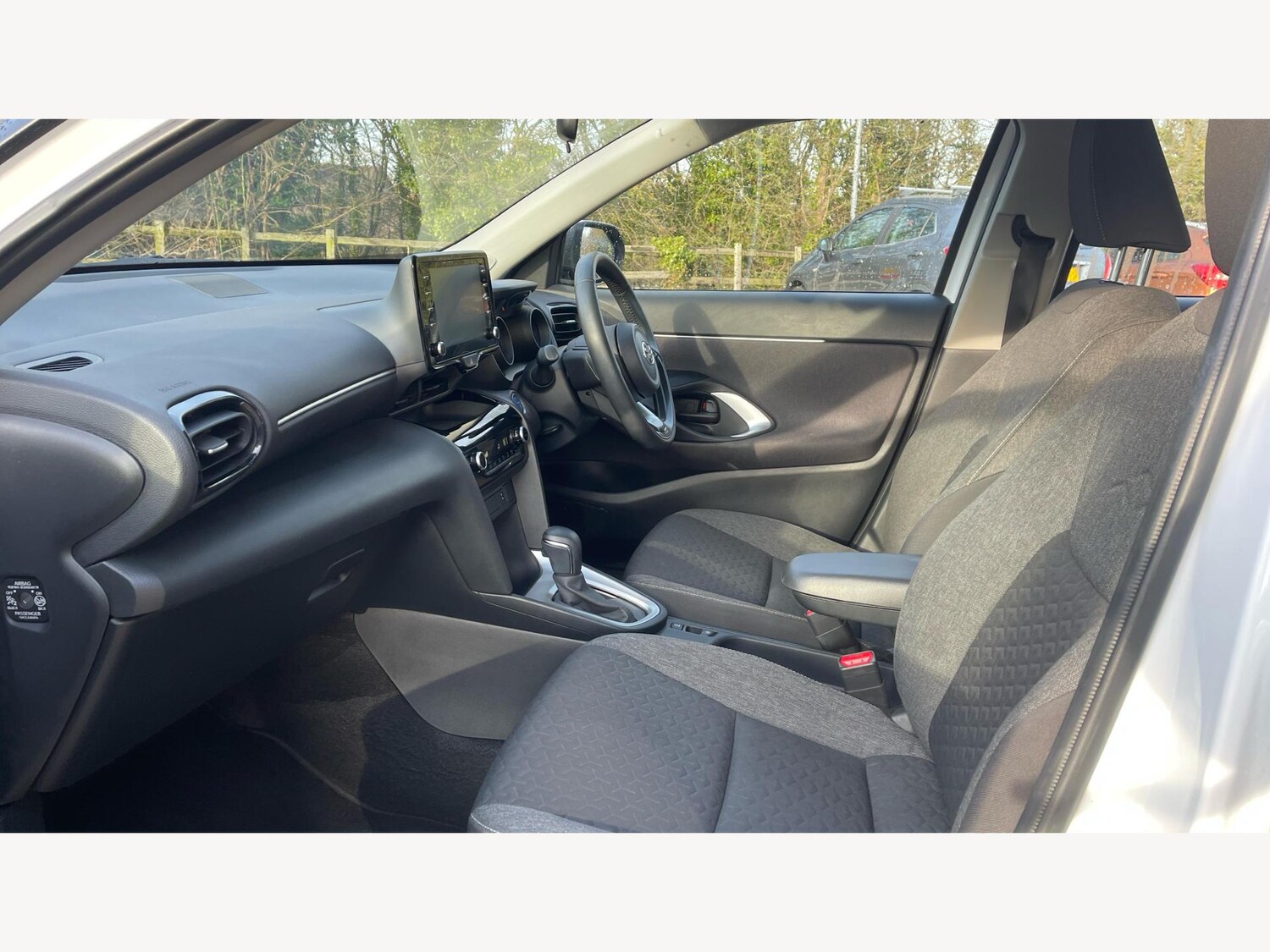Used Toyota Yaris Cross 2023 for sale - 77468845: Photo 12