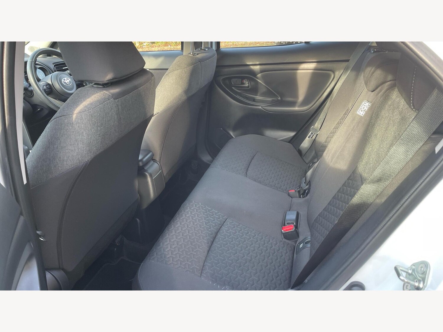 Used Toyota Yaris Cross 2023 for sale - 77468845: Photo 15
