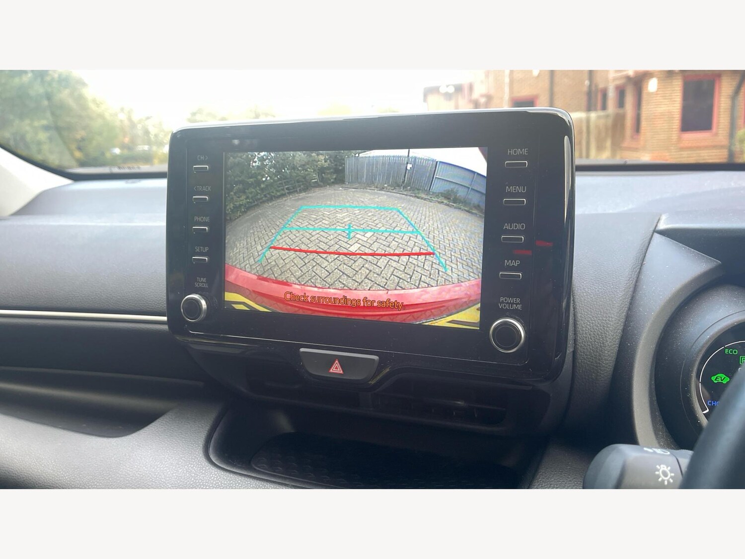 Used Toyota Yaris 2023 for sale - 76388407: Photo 22