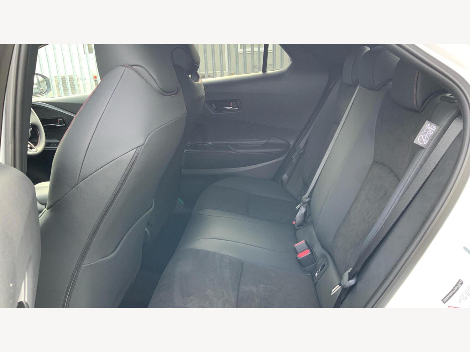 Used Toyota C-HR 2025 for sale - 76425665: Photo 15