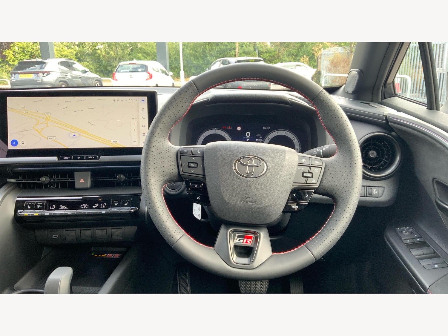 Used Toyota C-HR 2025 for sale - 76425665: Photo 8