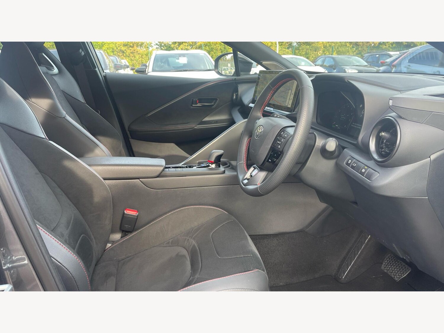 Used Toyota C-HR 2025 for sale - 75915043: Photo 13