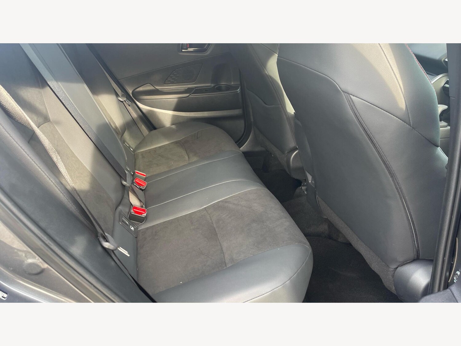 Used Toyota C-HR 2025 for sale - 75915043: Photo 14