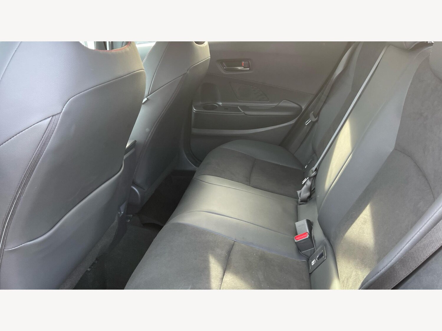 Used Toyota C-HR 2025 for sale - 75915043: Photo 15