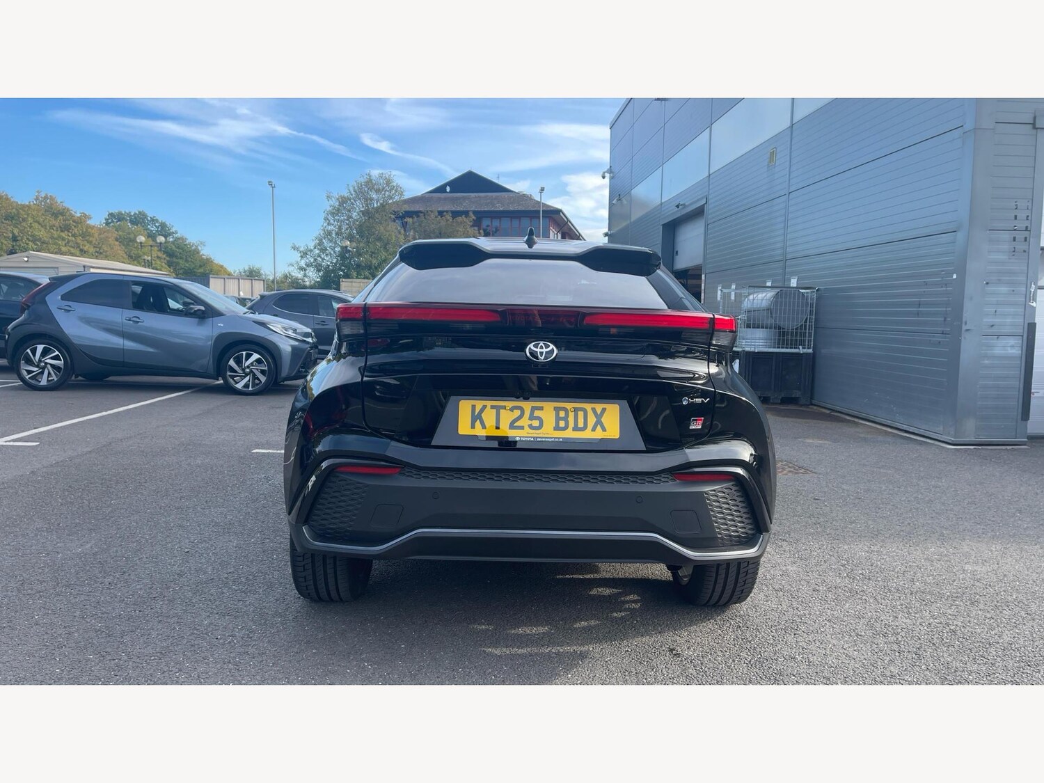 Used Toyota C-HR 2025 for sale - 75915043: Photo 21