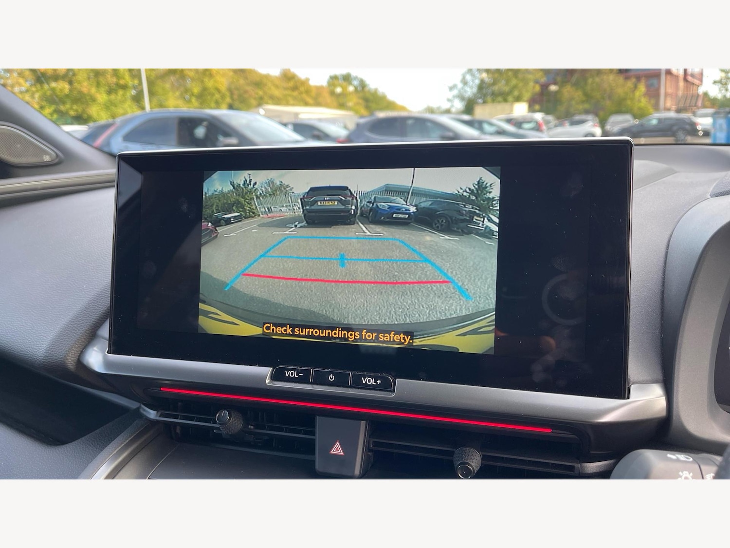 Used Toyota C-HR 2025 for sale - 75915043: Photo 23