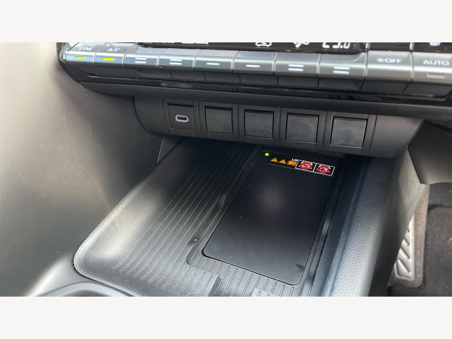 Used Toyota C-HR 2025 for sale - 75915043: Photo 26