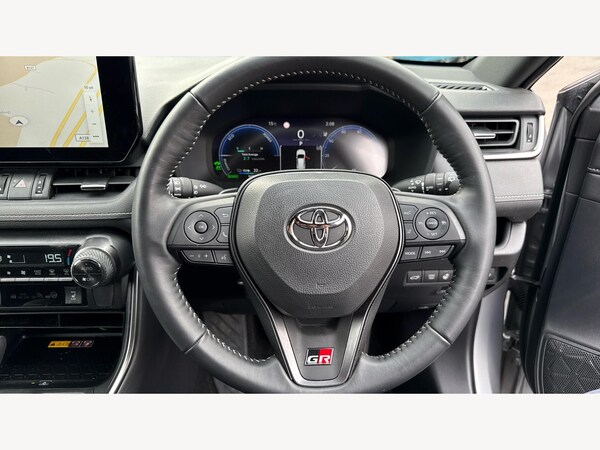 Used Toyota RAV4 2024 for sale - 76260112: Photo 10