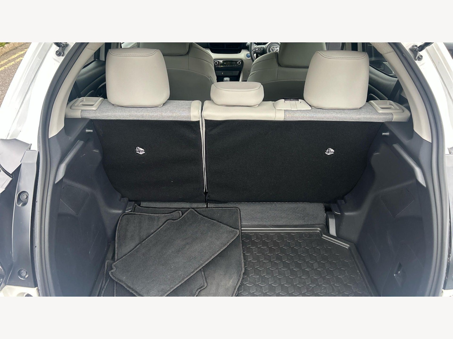 Used Toyota Yaris for sale - 78087213: Photo 16