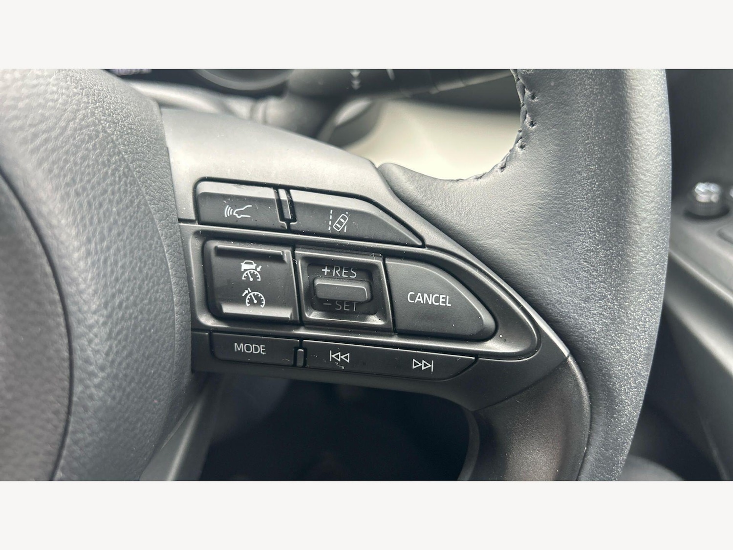 Used Toyota Yaris for sale - 78087213: Photo 27