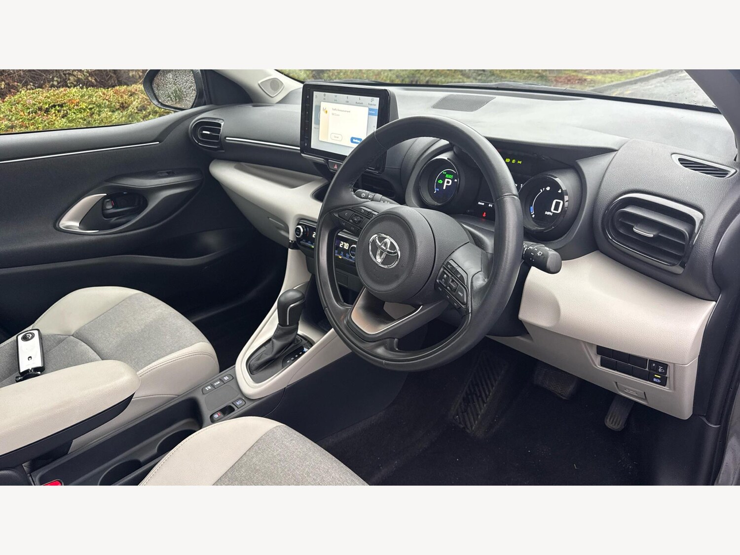 Used Toyota Yaris for sale - 77825056: Photo 13