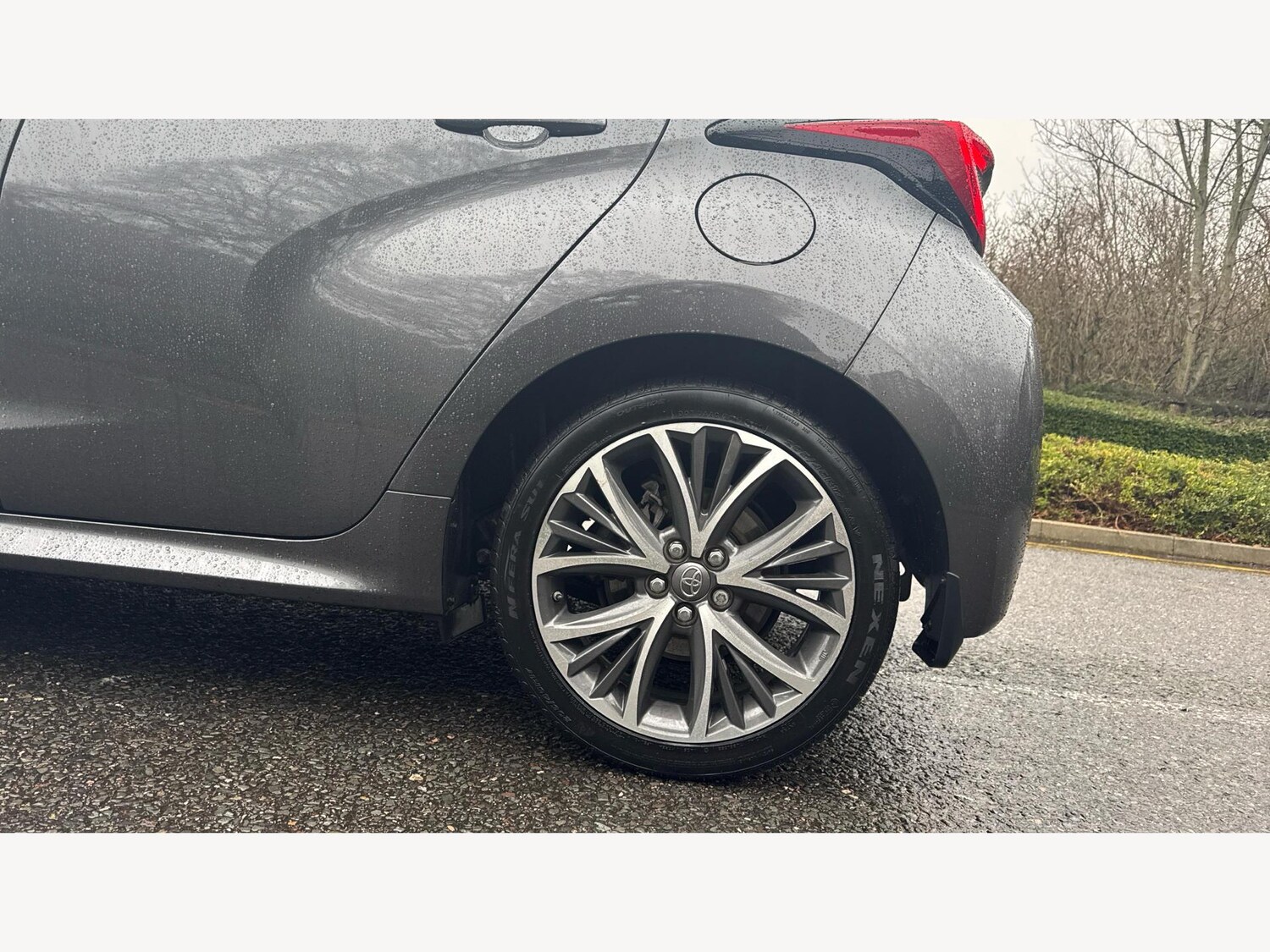 Used Toyota Yaris for sale - 77825056: Photo 20