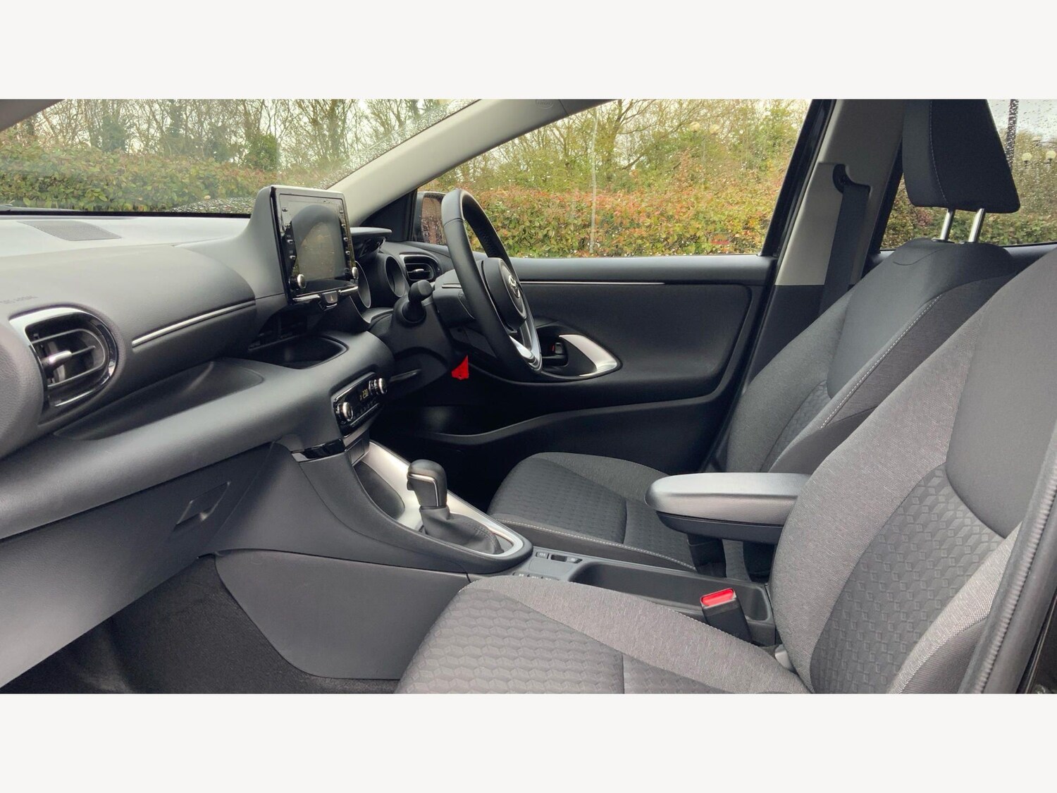 Used Toyota Yaris for sale - 77854236: Photo 12