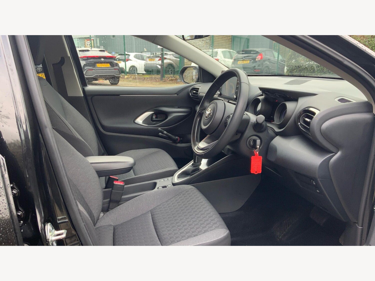 Used Toyota Yaris for sale - 77854236: Photo 13