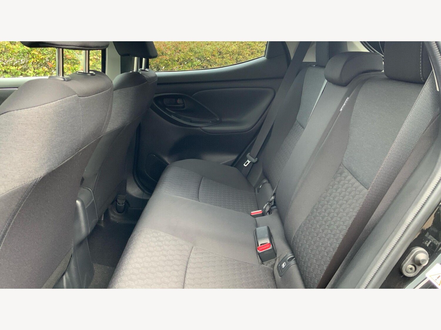 Used Toyota Yaris for sale - 77854236: Photo 15