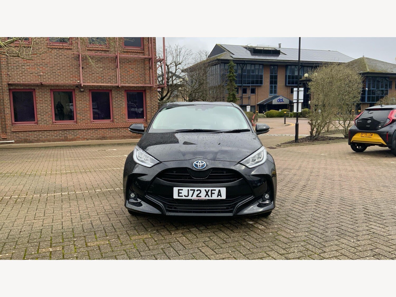 Used Toyota Yaris for sale - 77854236: Photo 17