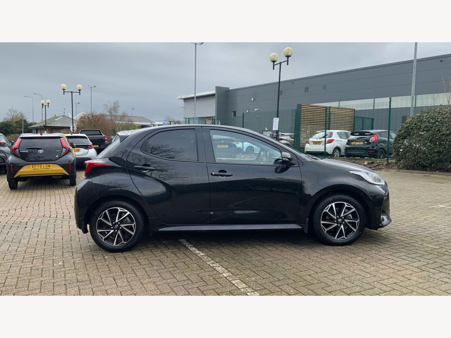 Used Toyota Yaris for sale - 77854236: Photo 18