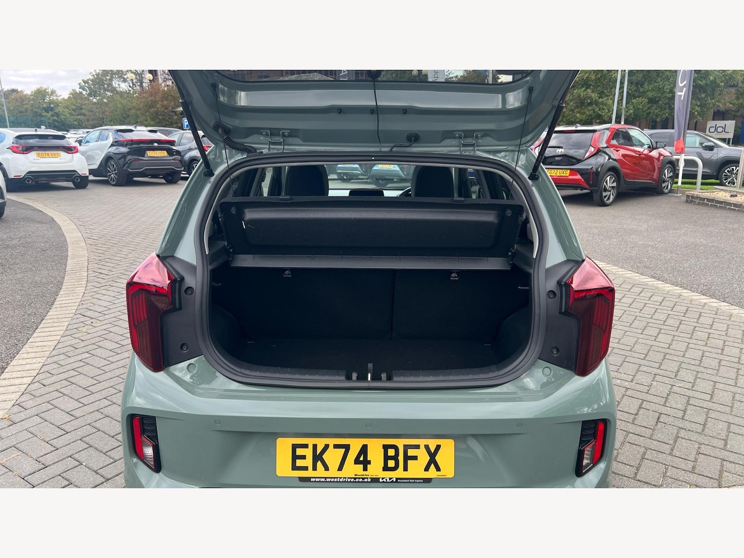 Used Kia Picanto 2024 for sale - 76072687: Photo 16