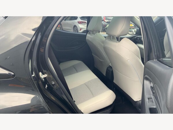 Used Toyota Yaris 2022 for sale - 76326208: Photo 14