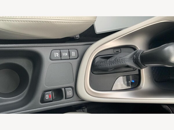 Used Toyota Yaris 2022 for sale - 76326208: Photo 27