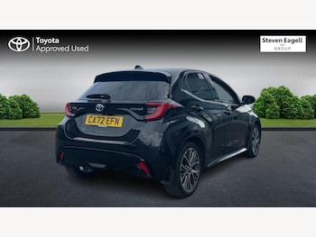 Used Toyota Yaris 2022 for sale - 76326208: Photo 2