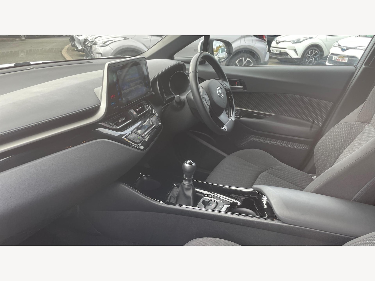 Used Toyota C-HR 2019 for sale - 76409302: Photo 12