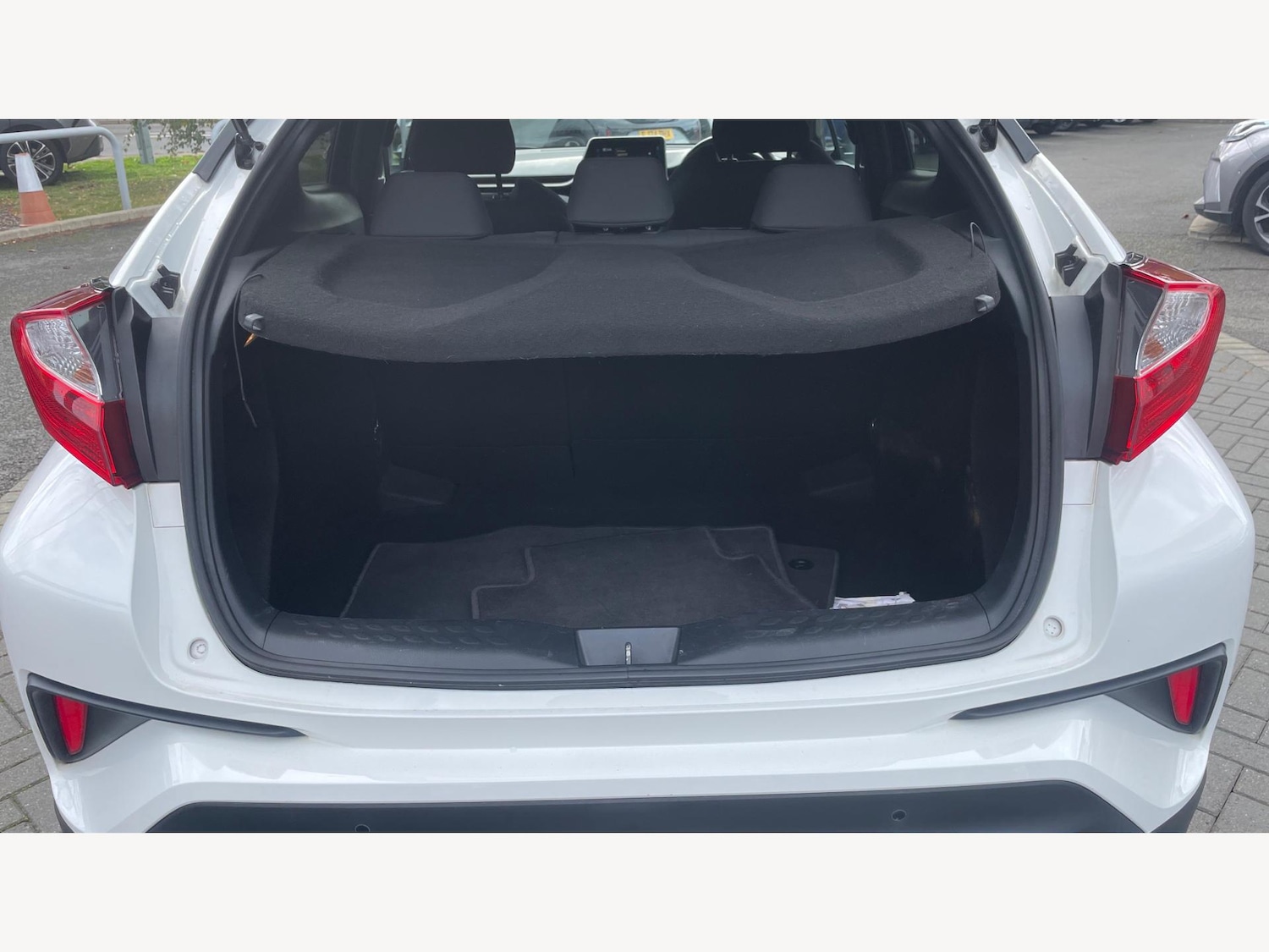 Used Toyota C-HR 2019 for sale - 76409302: Photo 16