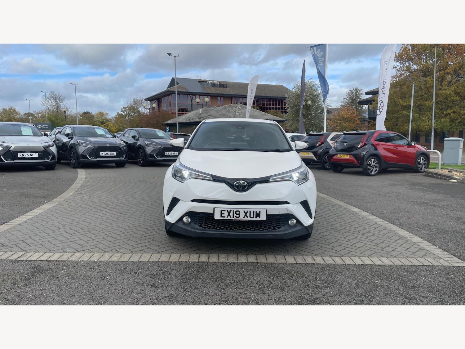 Used Toyota C-HR 2019 for sale - 76409302: Photo 17