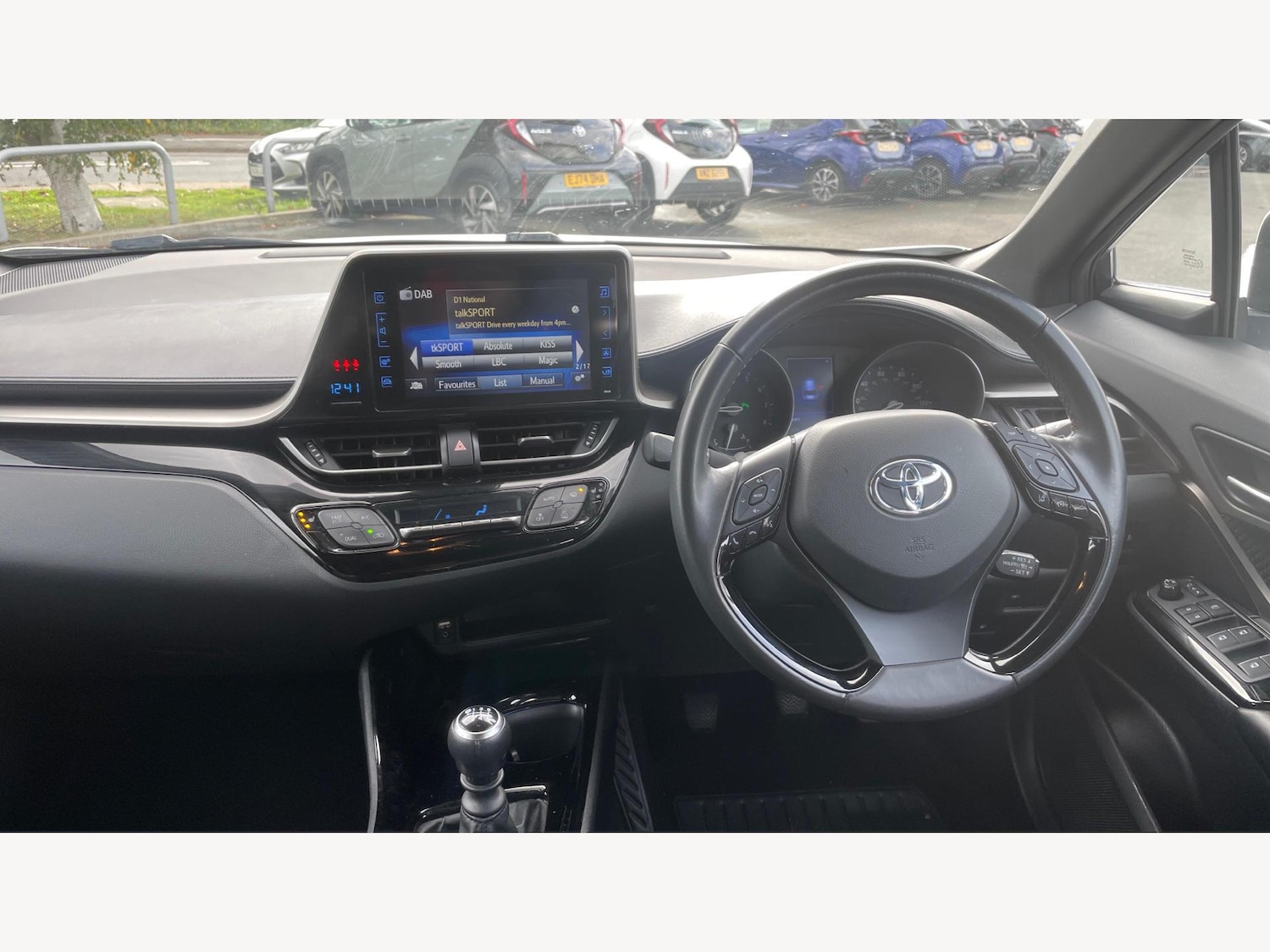 Used Toyota C-HR 2019 for sale - 76409302: Photo 7