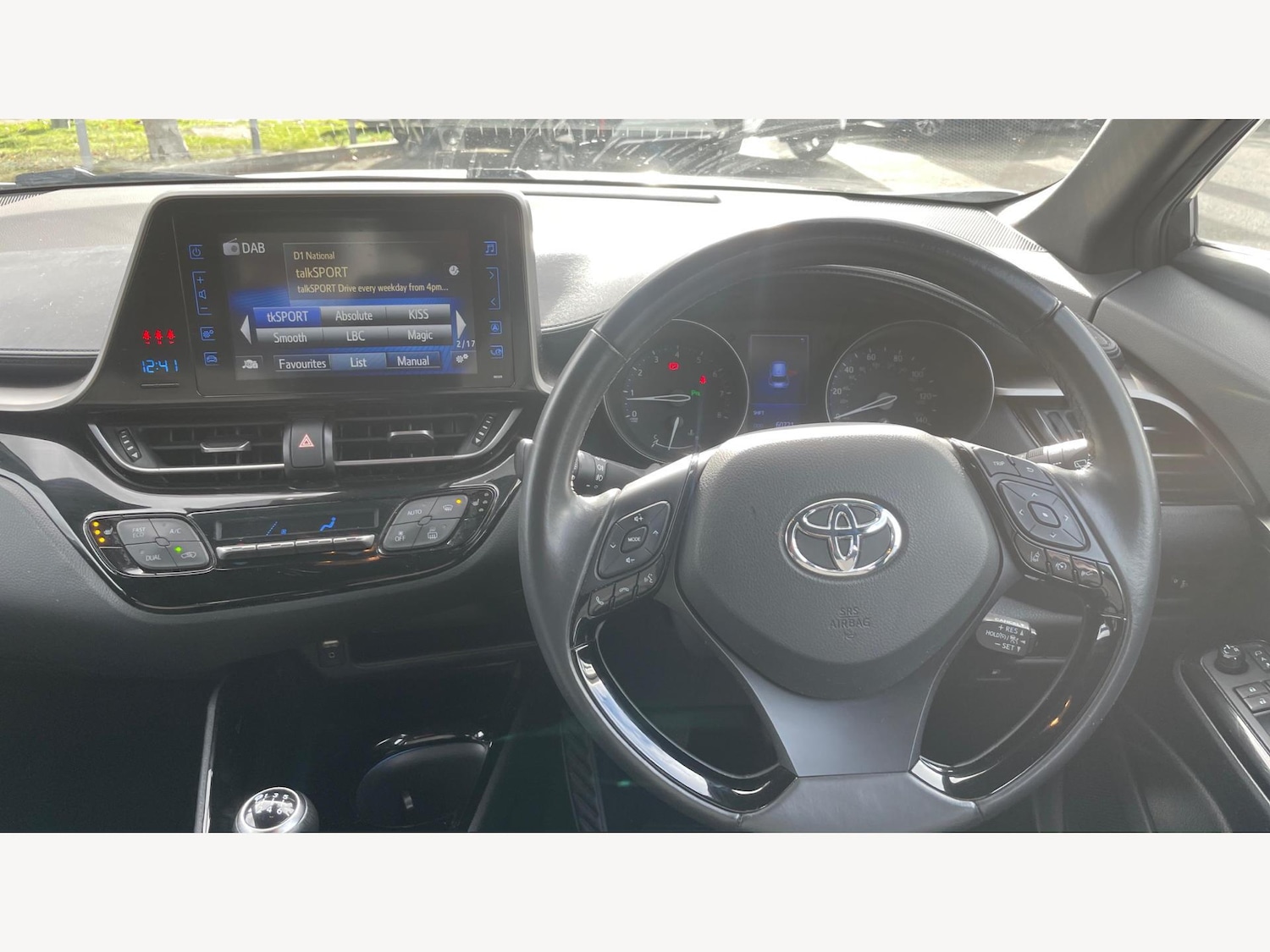 Used Toyota C-HR 2019 for sale - 76409302: Photo 8