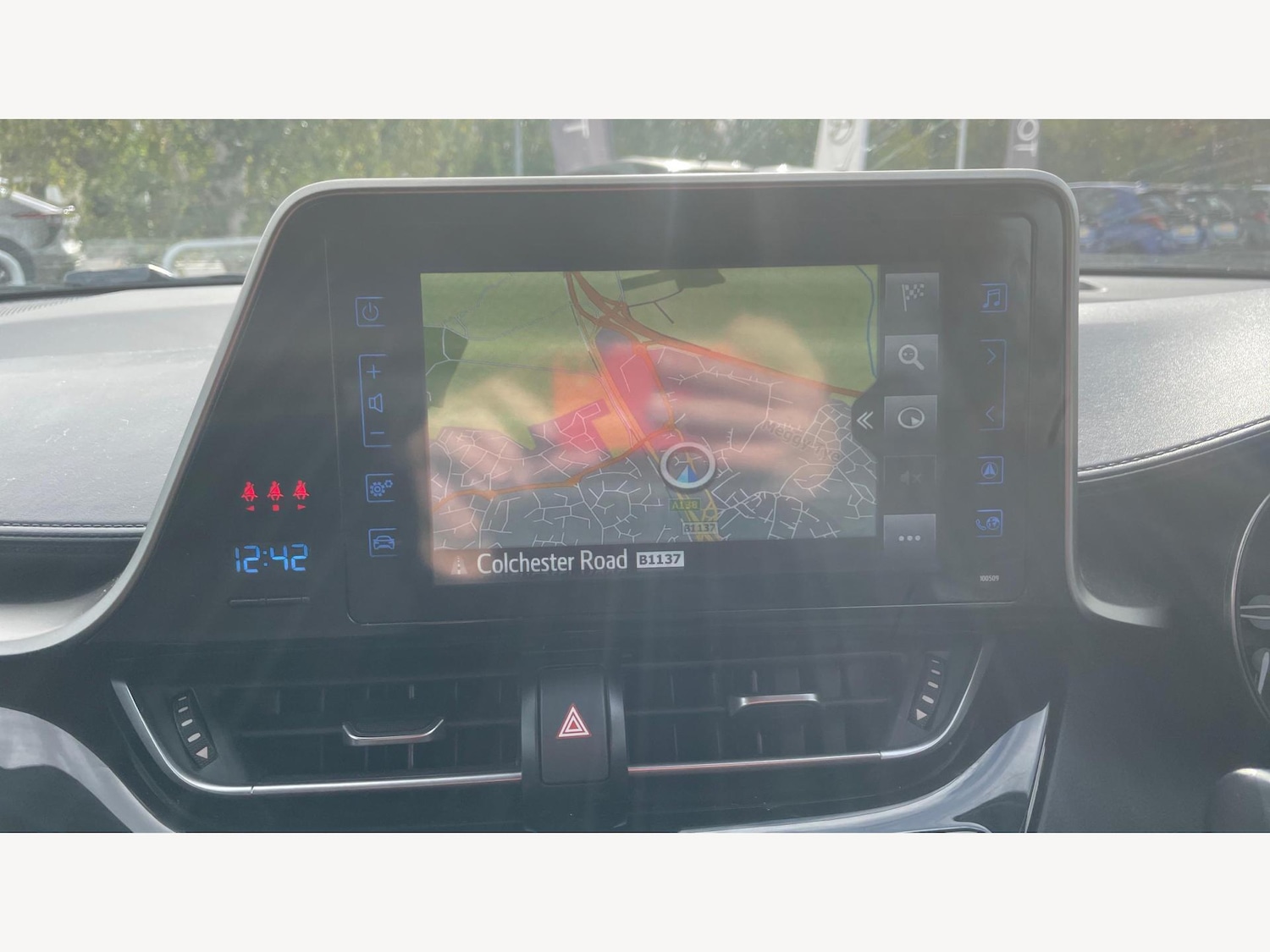 Used Toyota C-HR 2019 for sale - 76409302: Photo 9