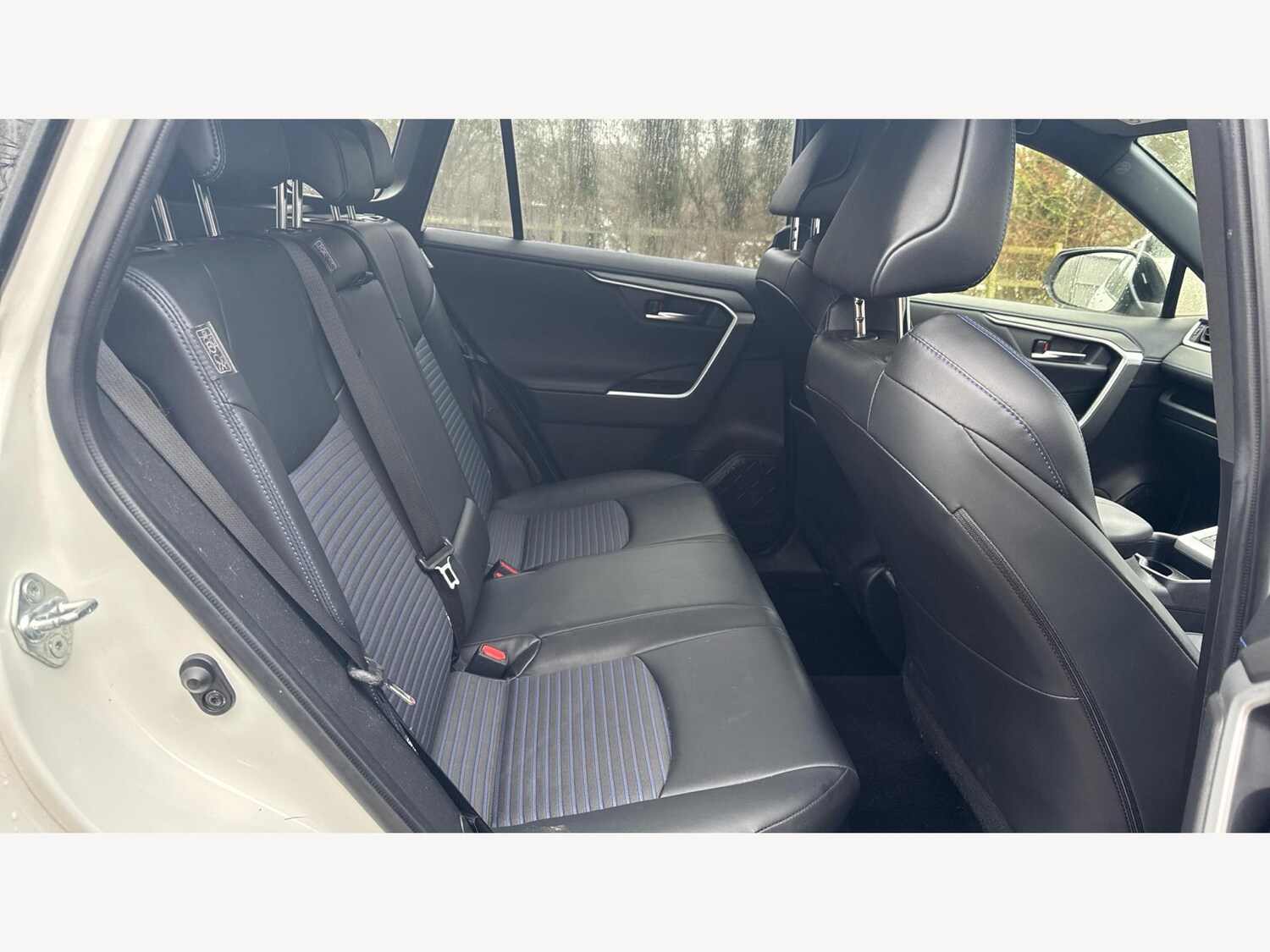 Used Toyota RAV4 for sale - 77852869: Photo 14