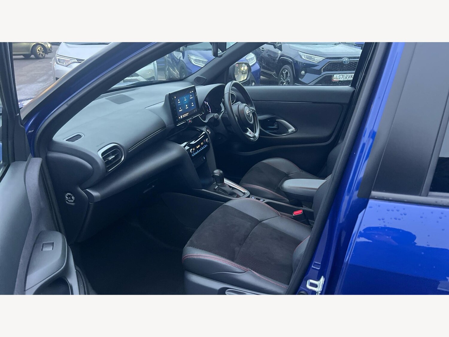 Used Toyota Yaris Cross 2023 for sale - 77330642: Photo 12