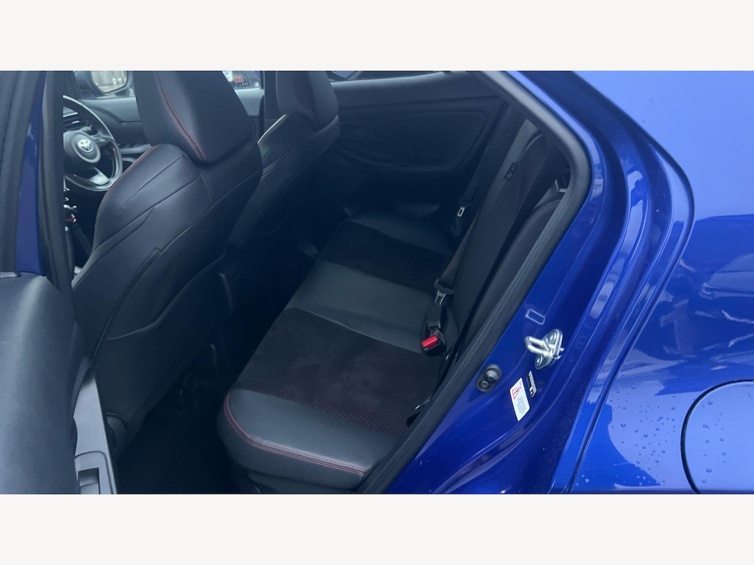 Used Toyota Yaris Cross 2023 for sale - 77330642: Photo 15