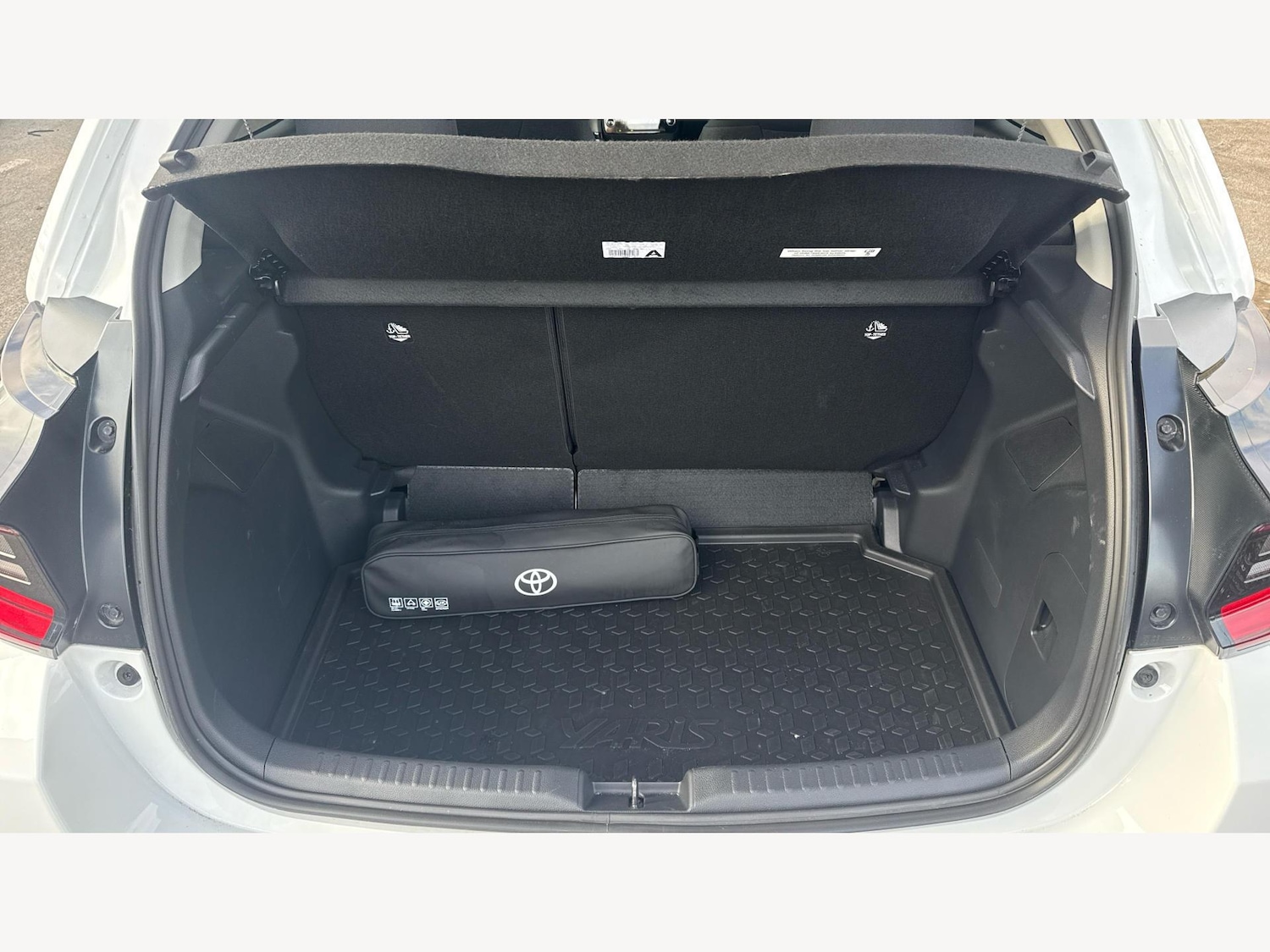 Used Toyota Yaris 2023 for sale - 77290800: Photo 16