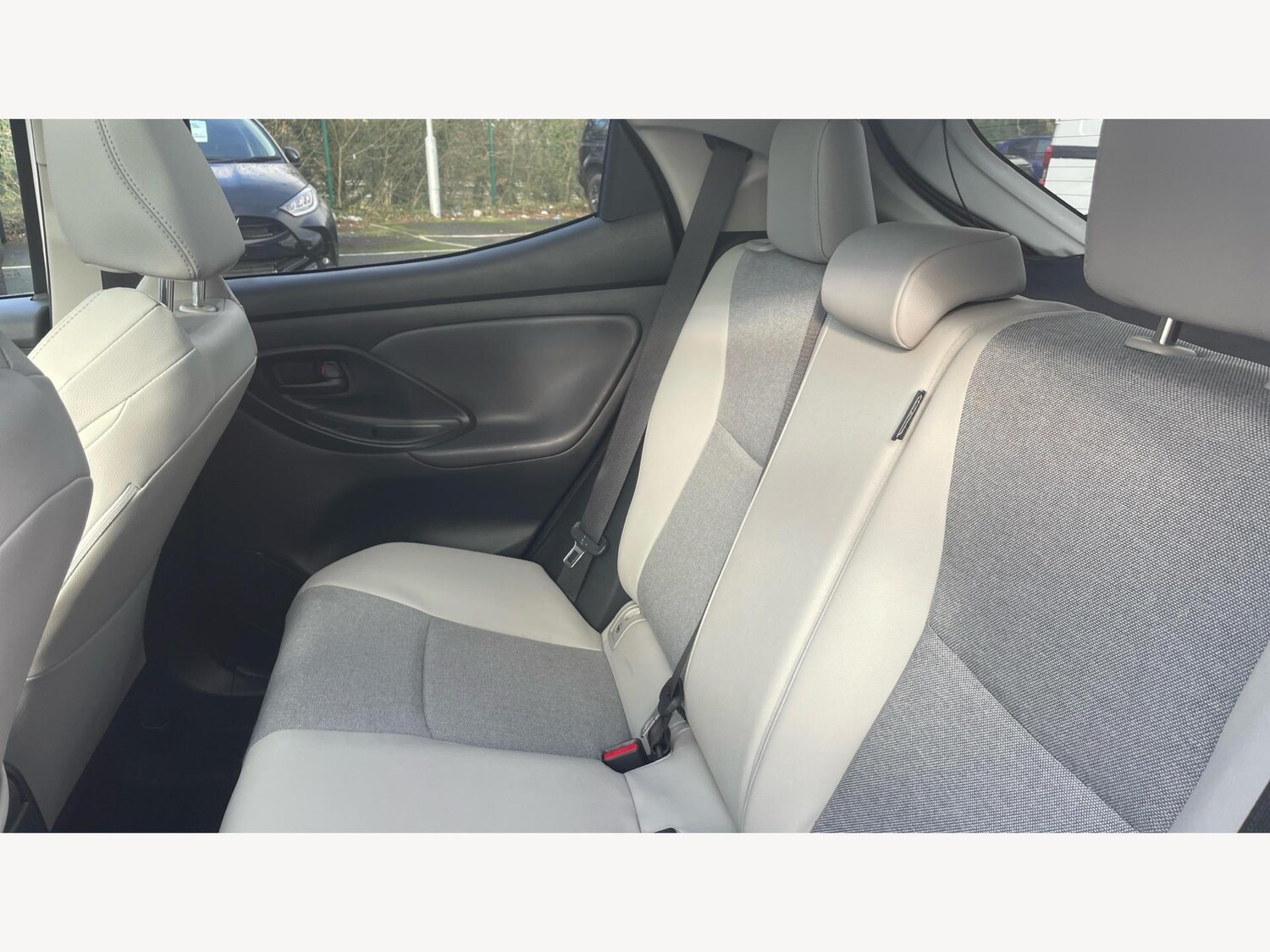 Used Toyota Yaris for sale - 77190749: Photo 15