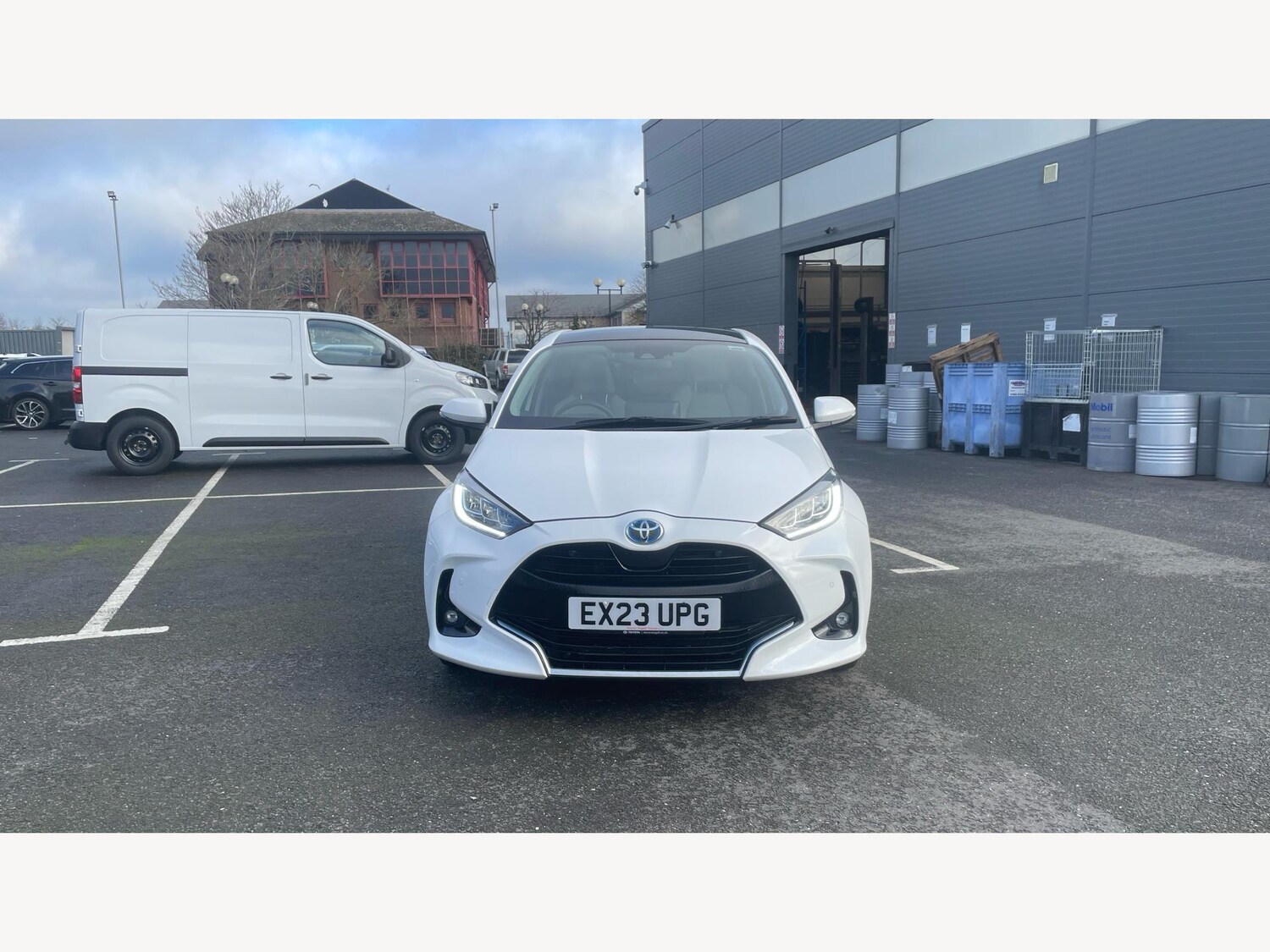 Used Toyota Yaris for sale - 77190749: Photo 17