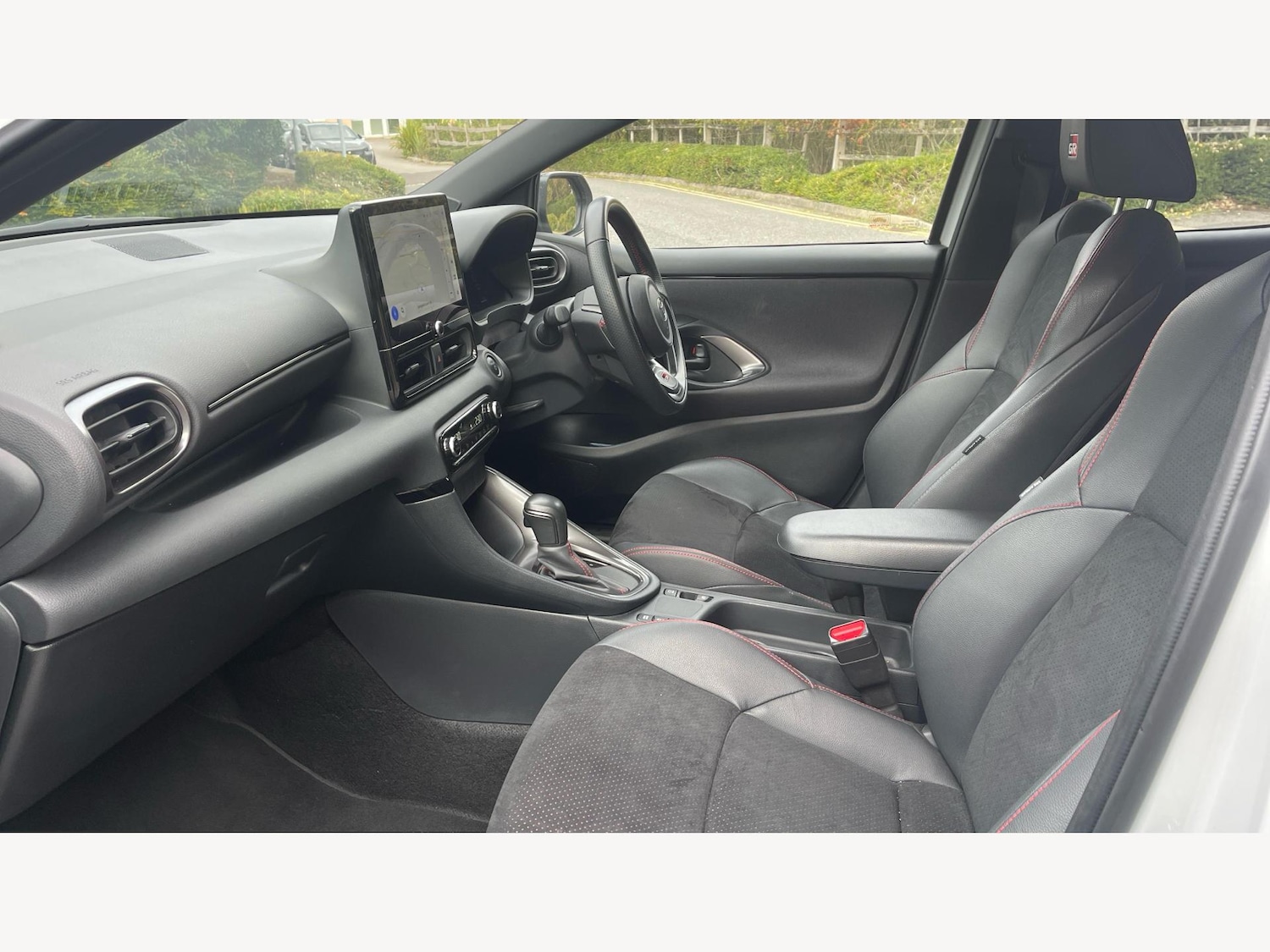 Used Toyota Yaris 2024 for sale - 76597075: Photo 12