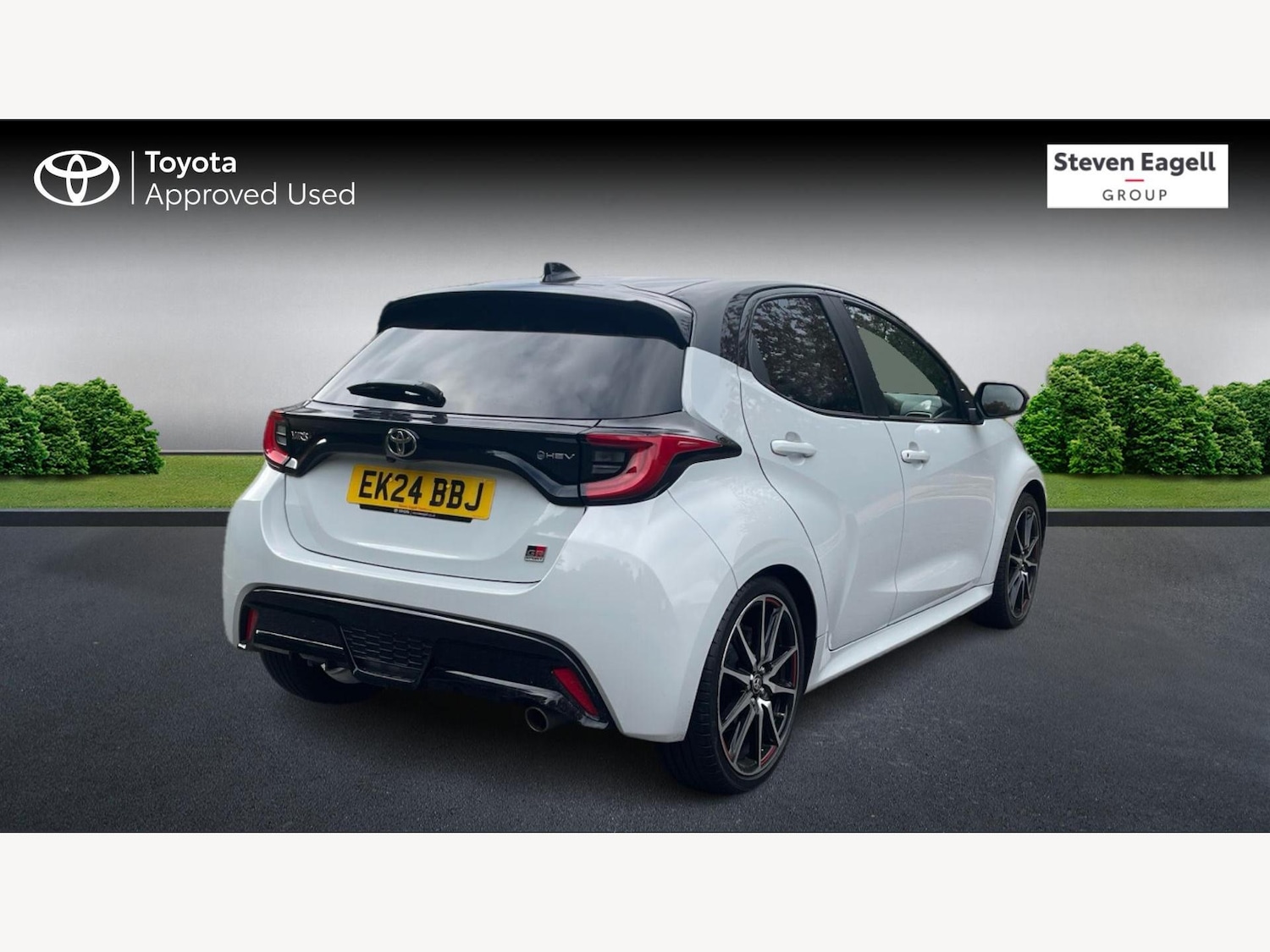 Used Toyota Yaris 2024 for sale - 76597075: Photo 2