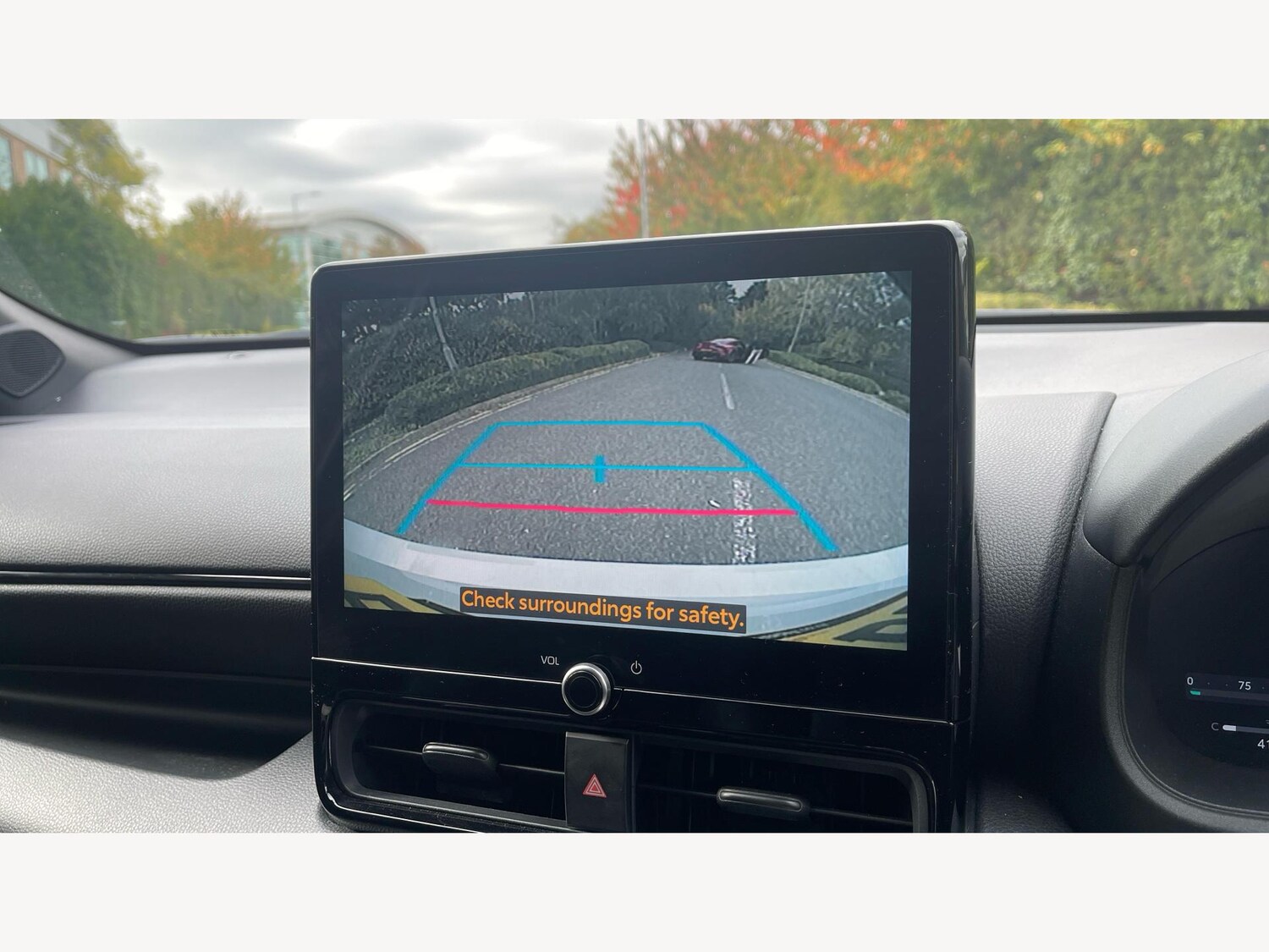 Used Toyota Yaris 2024 for sale - 76597075: Photo 22