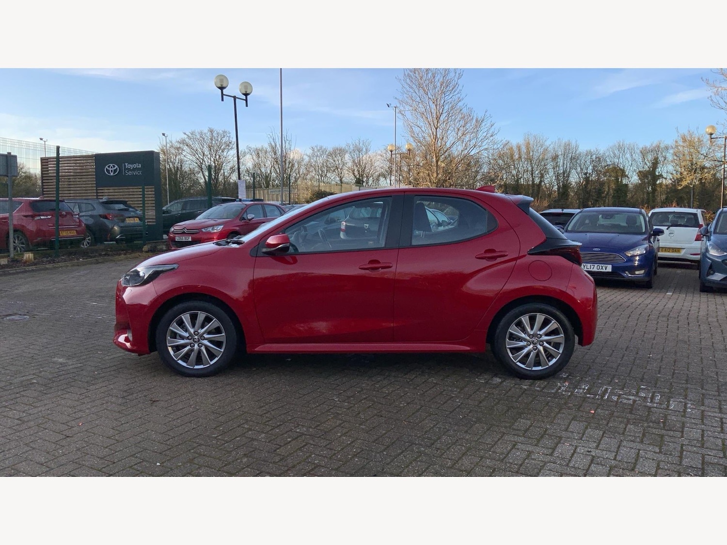 Used Toyota Yaris 2023 for sale - 77387757: Photo 19