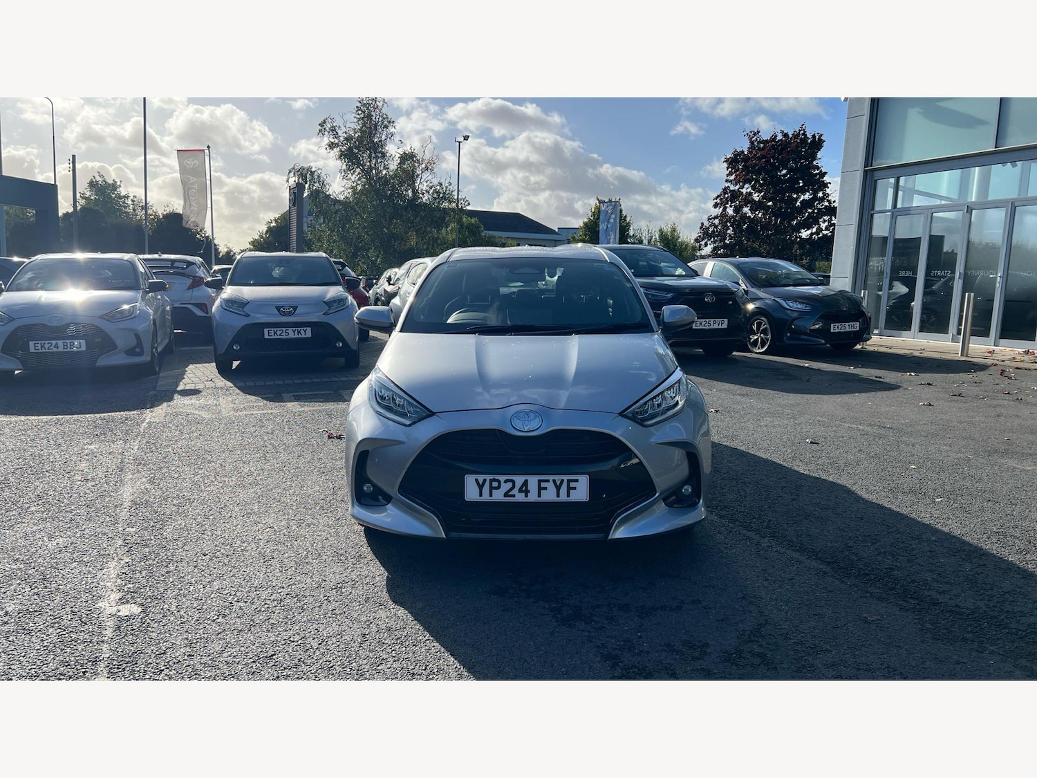 Used Toyota Yaris 2024 for sale - 76122101: Photo 17